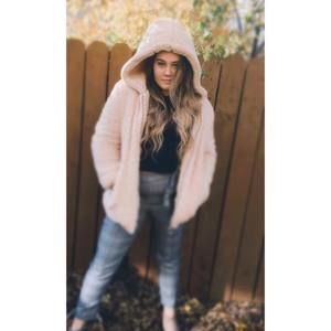 Meet your Posher, Destiny